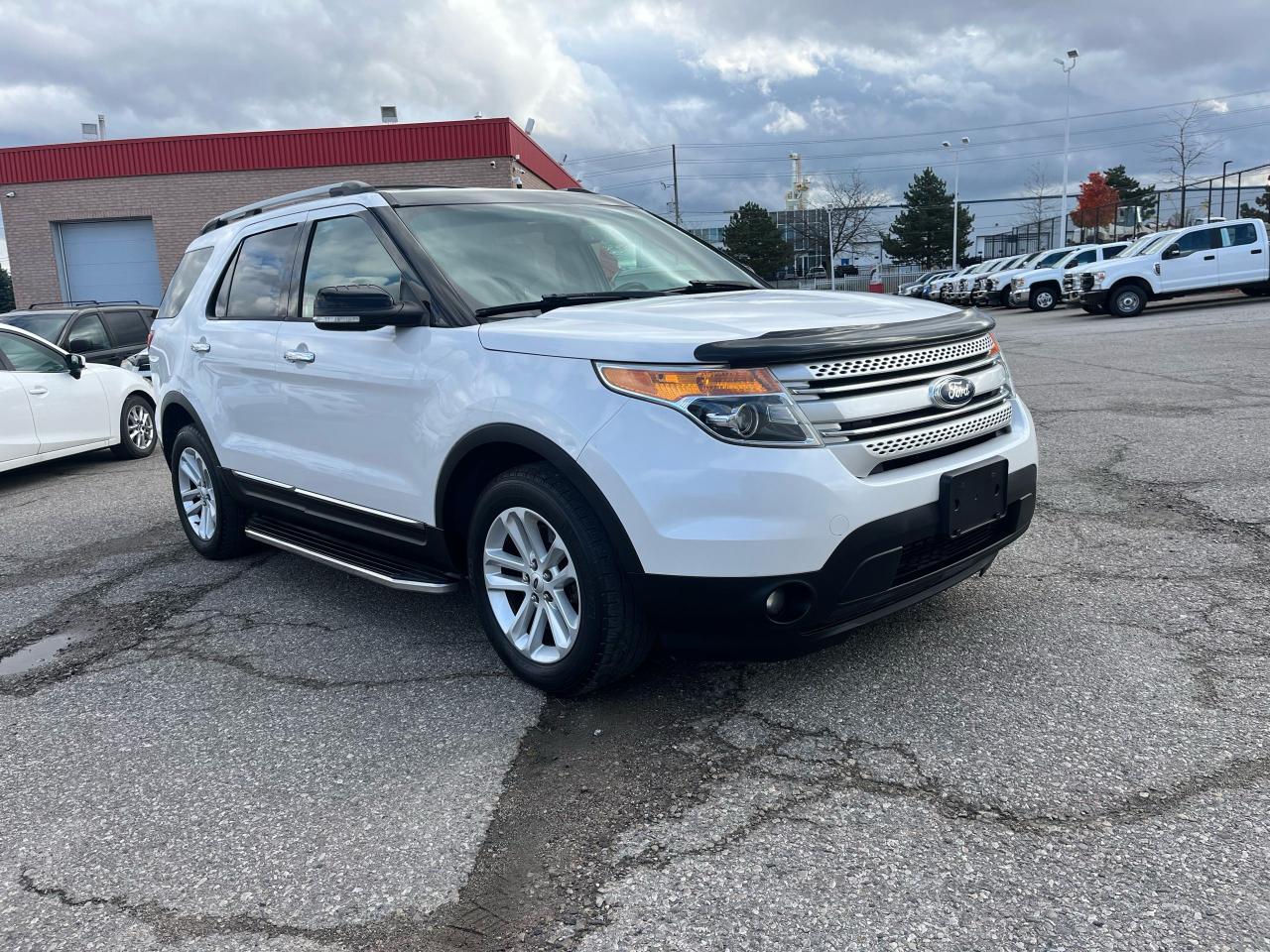 2015 Ford Explorer XLT - Photo #5
