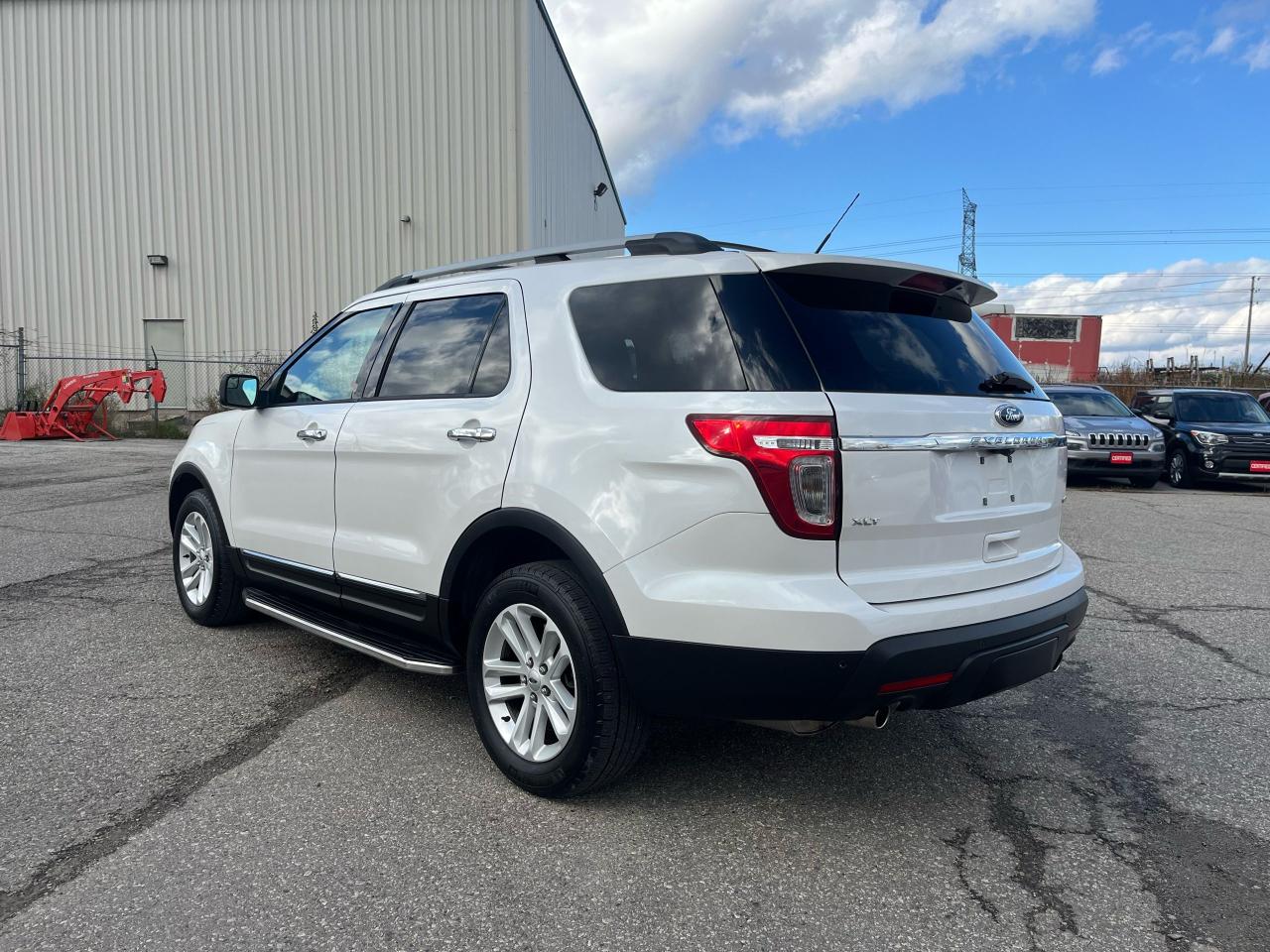 2015 Ford Explorer XLT - Photo #14
