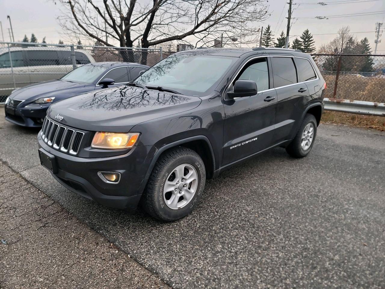 Used 2014 Jeep Grand Cherokee 4WD Laredo for sale in Toronto, ON