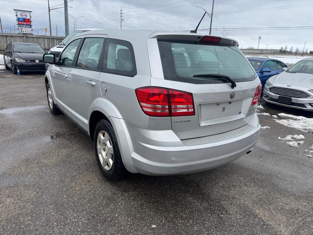 2009 Dodge Journey SE, AUTO, 4 CYL, 7 PASSENGER, ONLY 59KMS, CERT - Photo #3