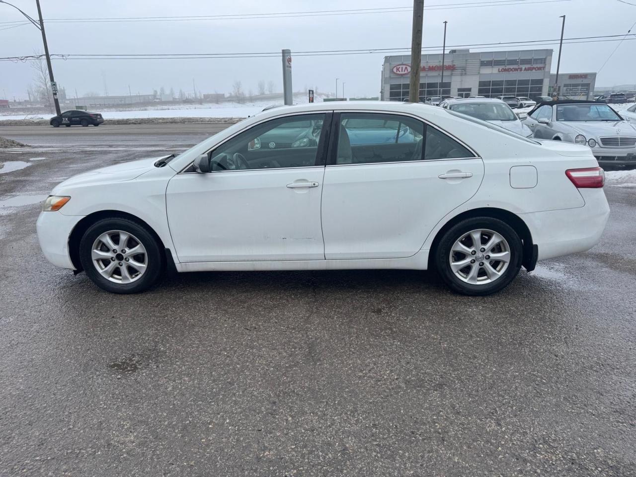 2007 Toyota Camry LE, AUTO, 4CYL, ALLOYS, RELIABLE, GREAT SHAPE,CERT - Photo #2