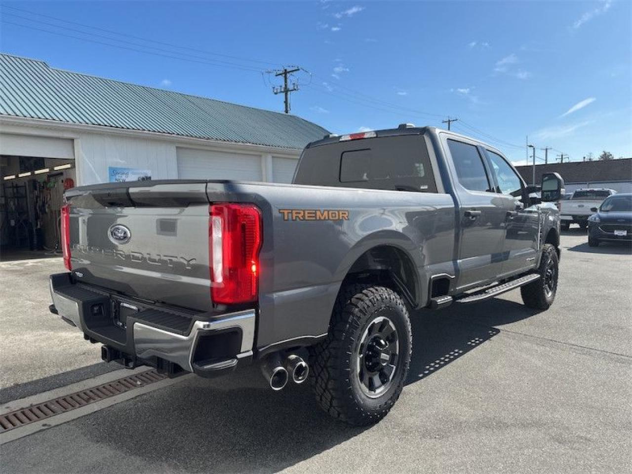 2024 Ford F-350 Super Duty XLT Photo5