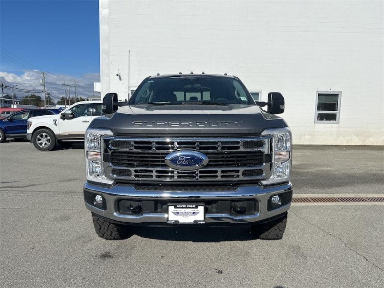 2024 Ford F-350 Super Duty XLT Photo5