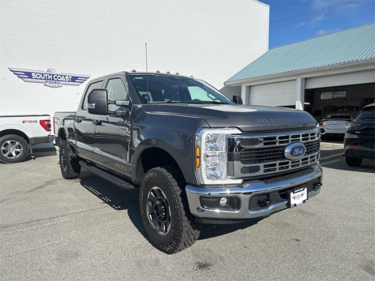 2024 Ford F-350 Super Duty XLT Photo5