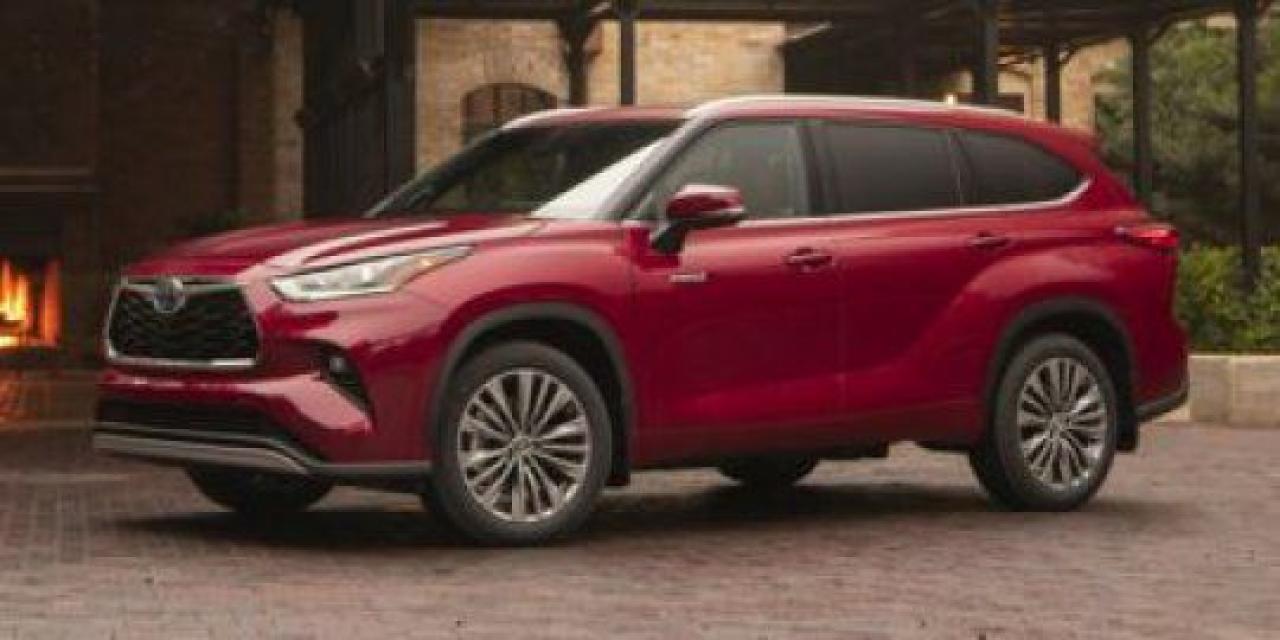 Used 2020 Toyota Highlander HYBRID XLE for sale in Prince Albert, SK