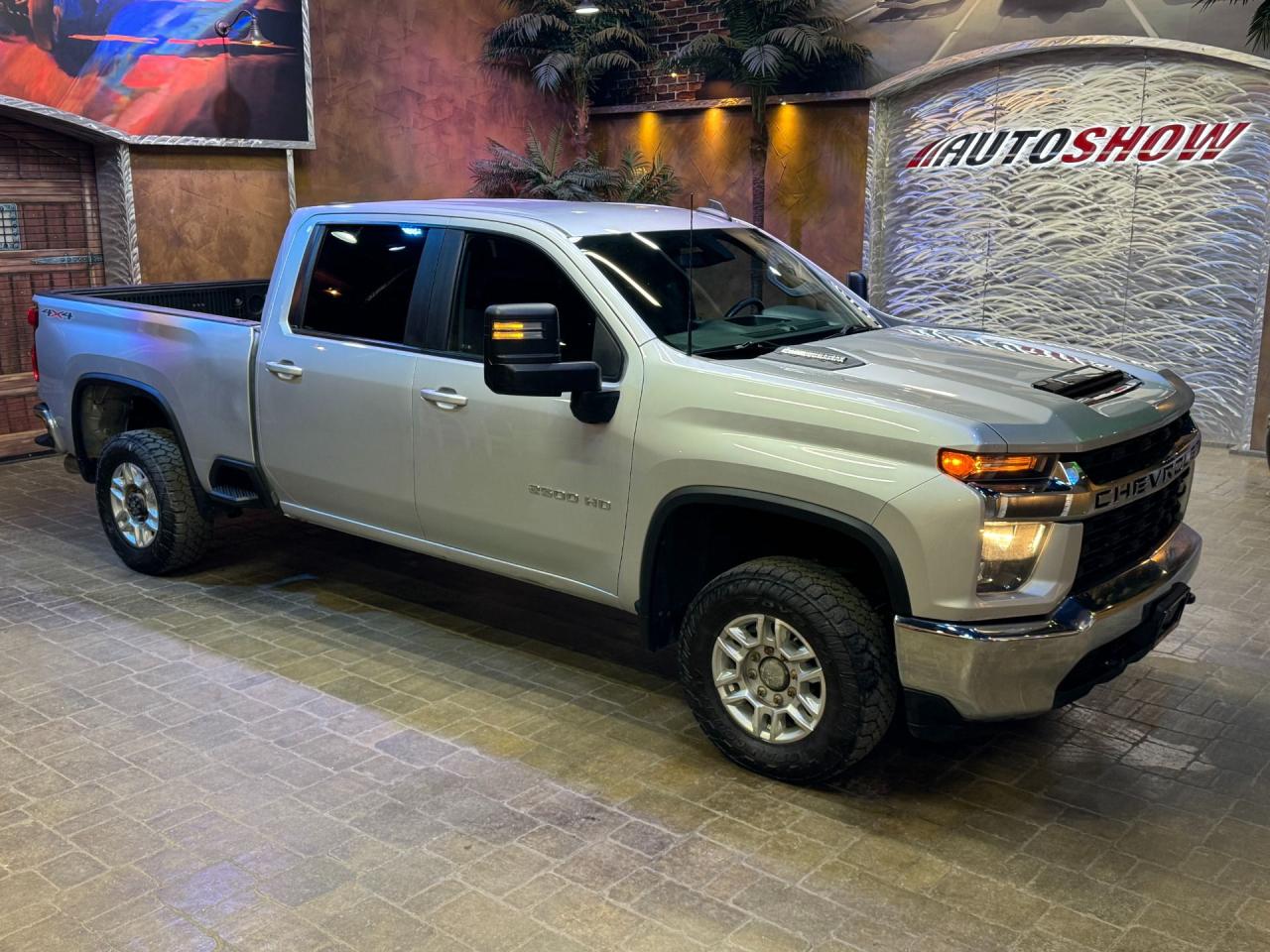 Used 2021 Chevrolet Silverado 2500 HD LT - DURAMAX, APPLE CARPLAY, PWR SEAT, 6 PASS! for sale in Winnipeg, MB