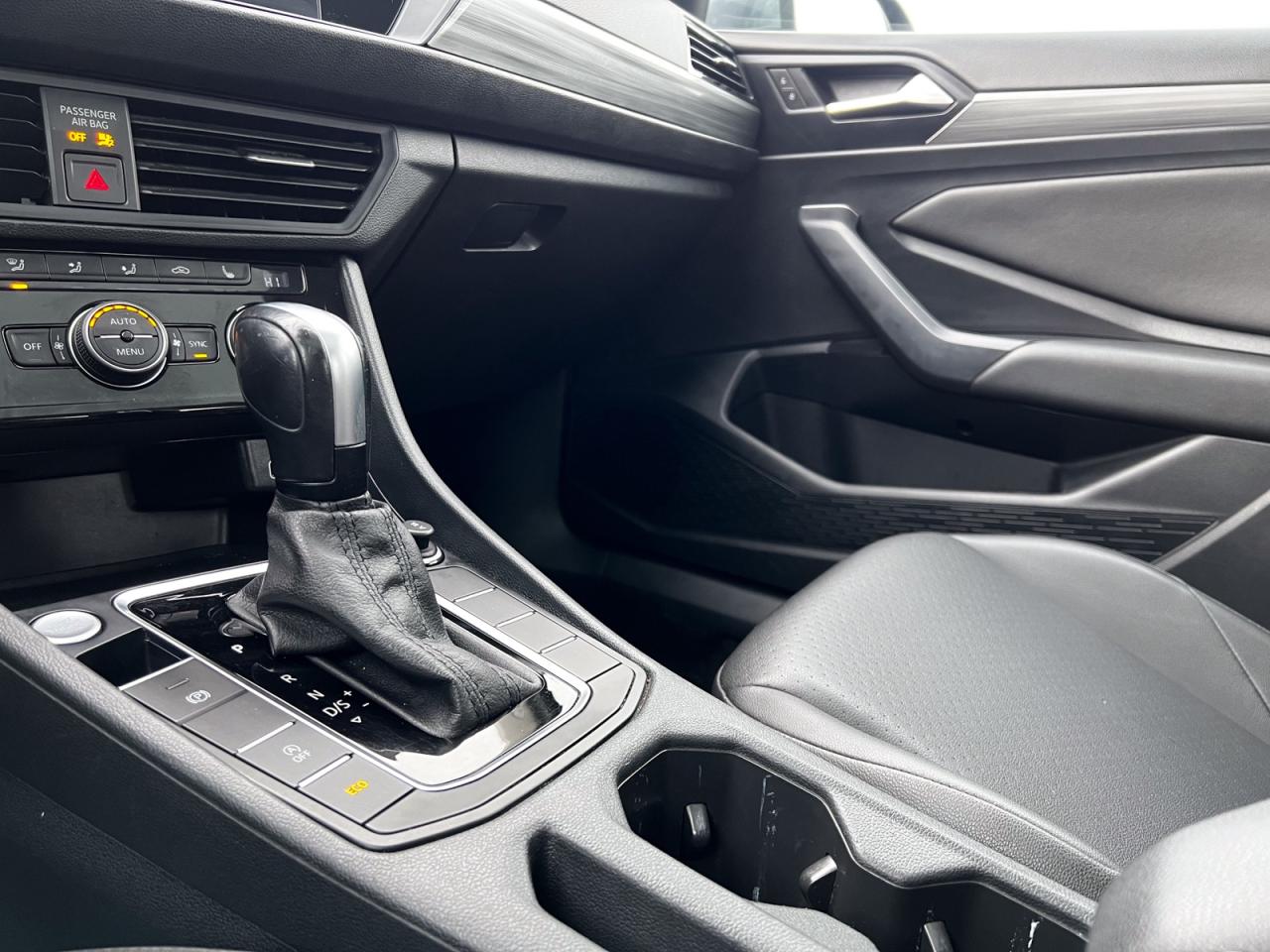 2020 Volkswagen Jetta HIGHLINE Photo