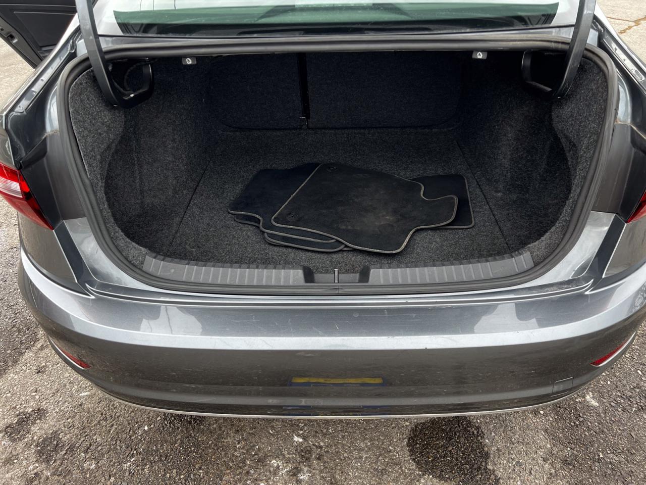 2020 Volkswagen Jetta HIGHLINE Photo