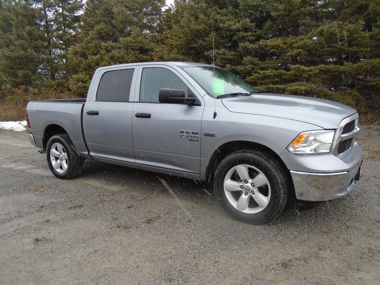 Used 2023 RAM 1500 CLASSIC SLT CREW CAB 4X4  HEMI for sale in Beaverton, ON