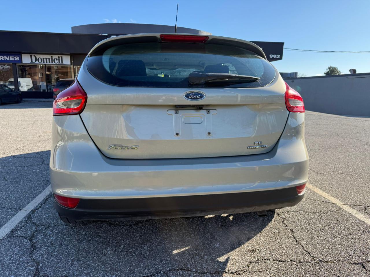 2016 Ford Focus SE  ACCIDENT FREE /CARPLAY /BACKUP CAMERA /BLUTOOT - Photo #3
