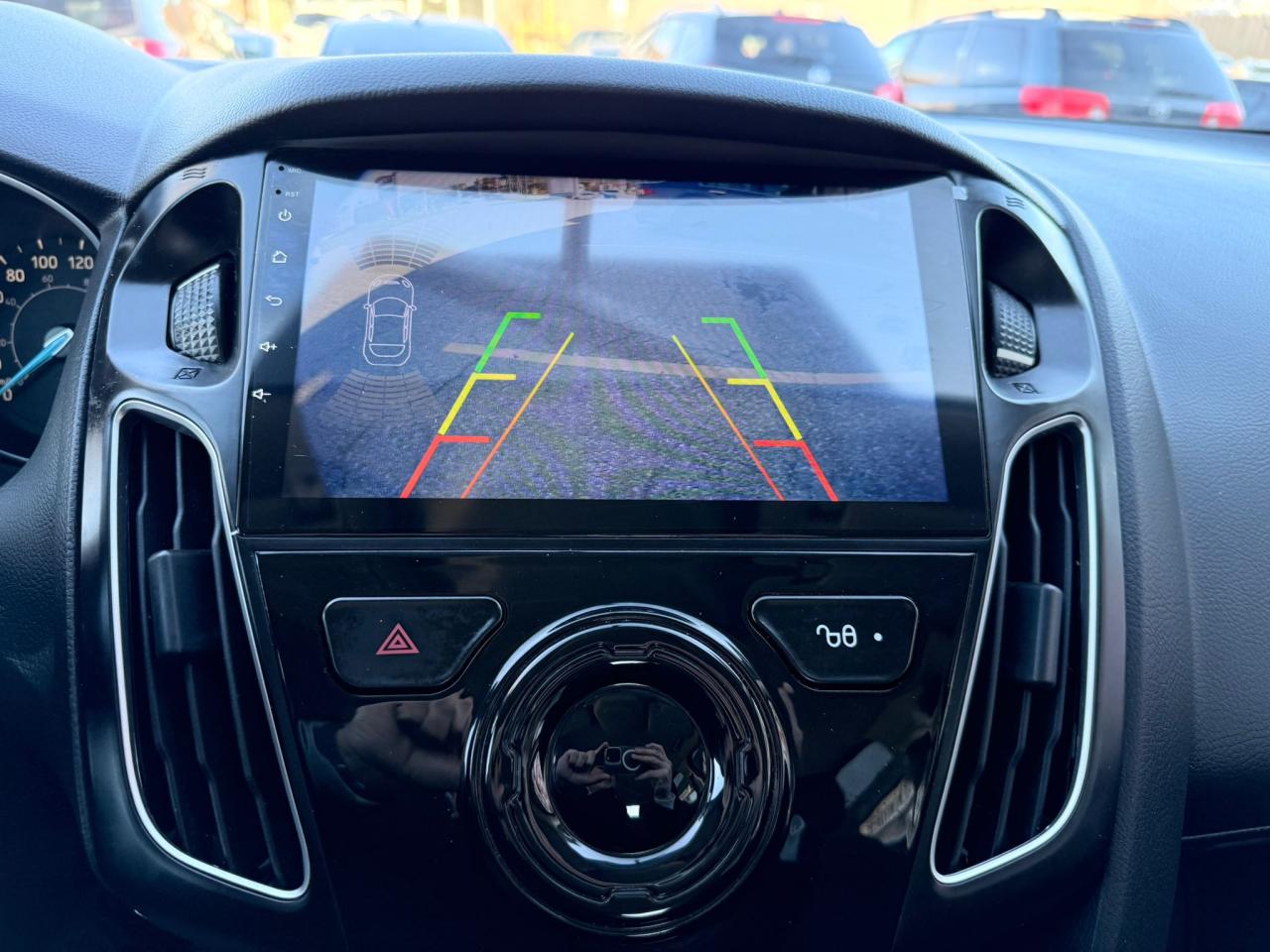 2016 Ford Focus SE  ACCIDENT FREE /CARPLAY /BACKUP CAMERA /BLUTOOT - Photo #24