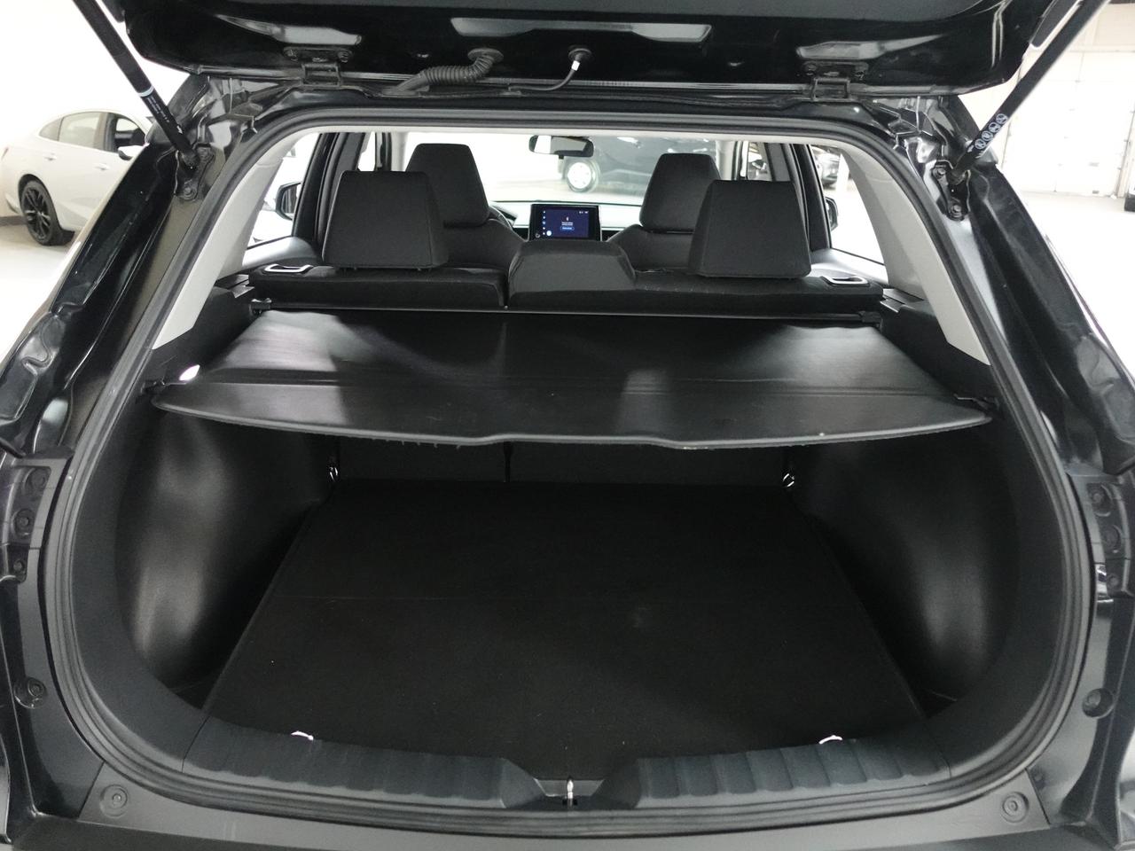 2023 Toyota Corolla Cross LE | AWD | LaneDep | Heated Steering | CarPlay Photo