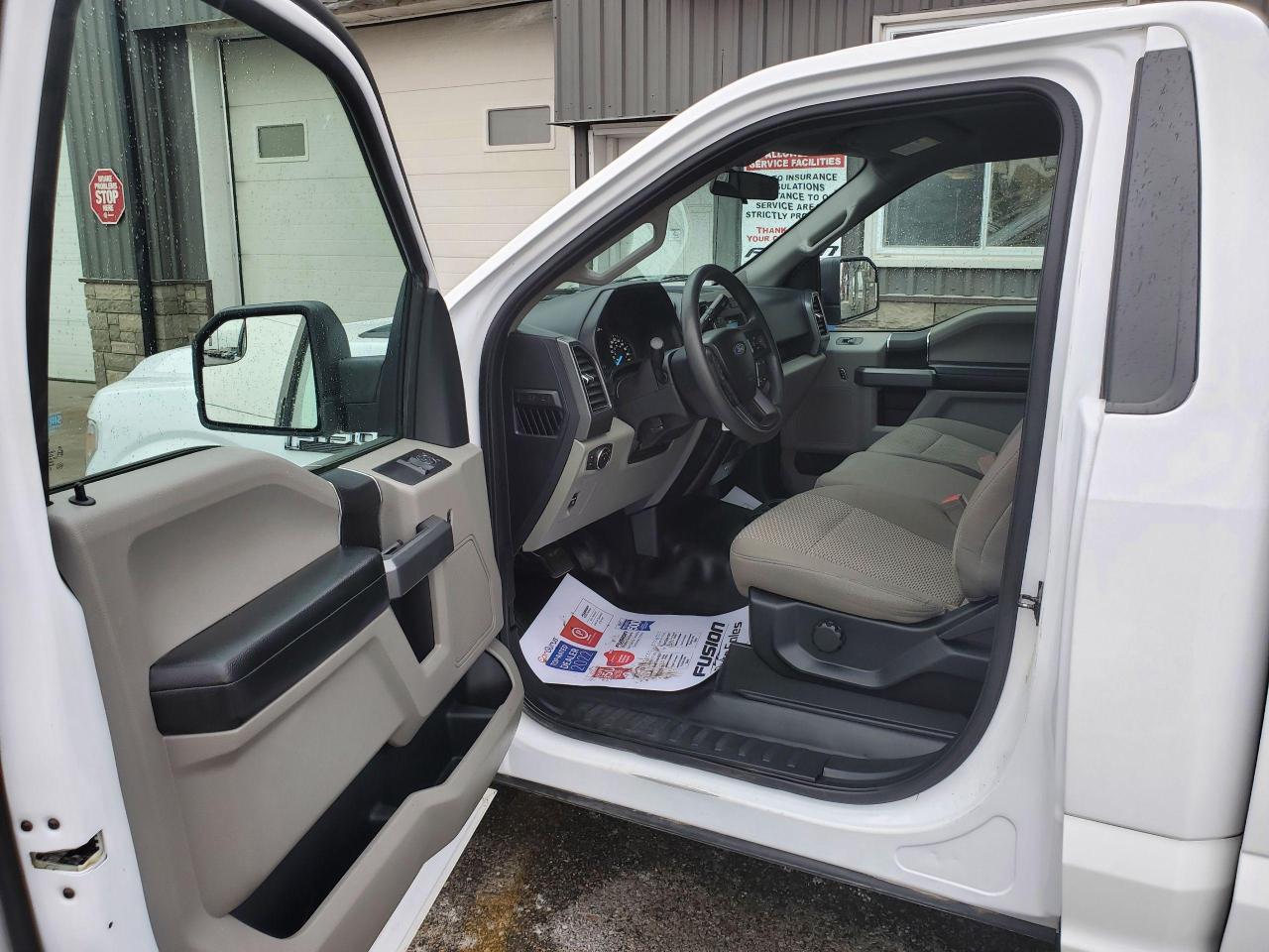 2018 Ford F-150 XLT 2WD REG CAB 8' BOX-REAR CAMERA-BLUETOOTH - Photo #9