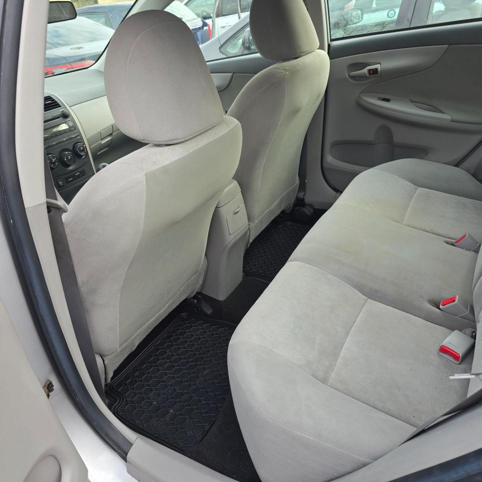 2009 Toyota Corolla 4DR SDN MAN CE - Photo #5
