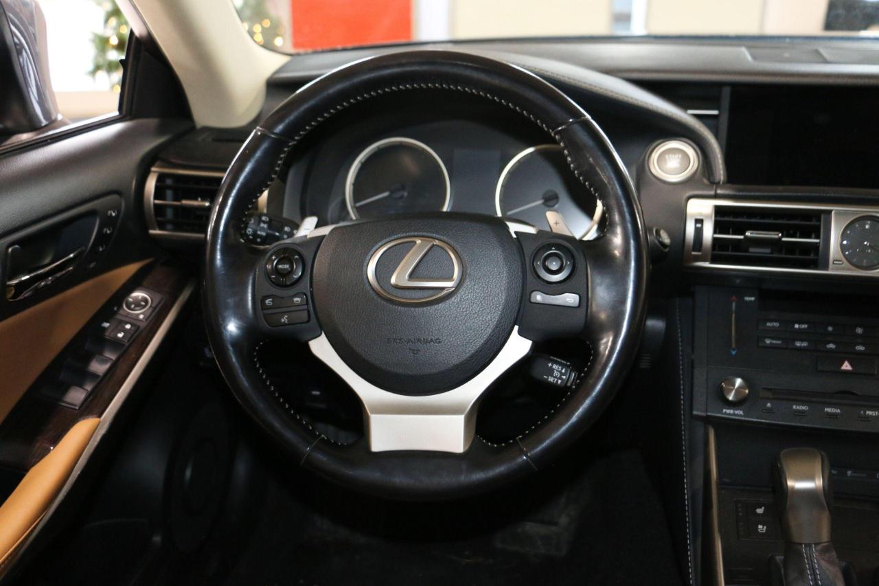 2016 Lexus IS 350 AWD - BLINDSPOT|NAVI|CAMERA|HEATED&VENTILATED SEAT - Photo #13