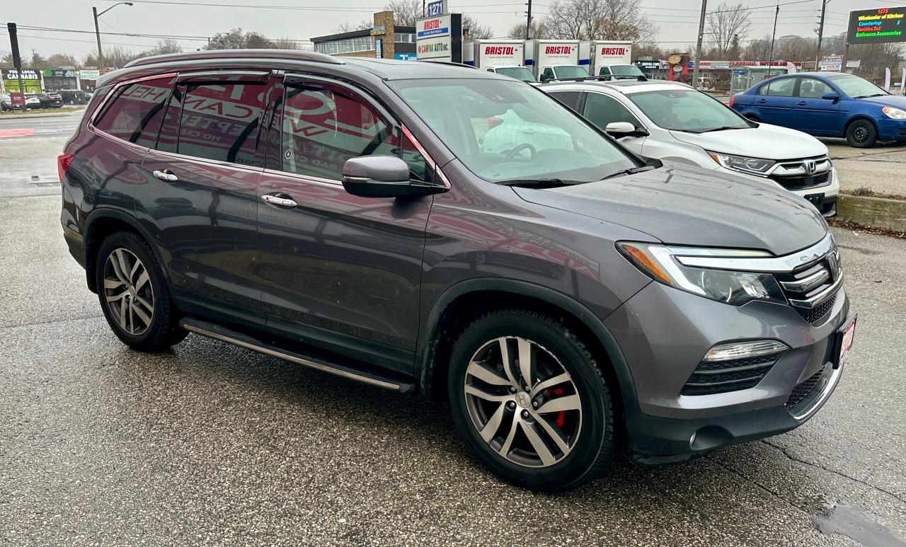 2017 Honda Pilot 4WD 4dr Touring Photo3