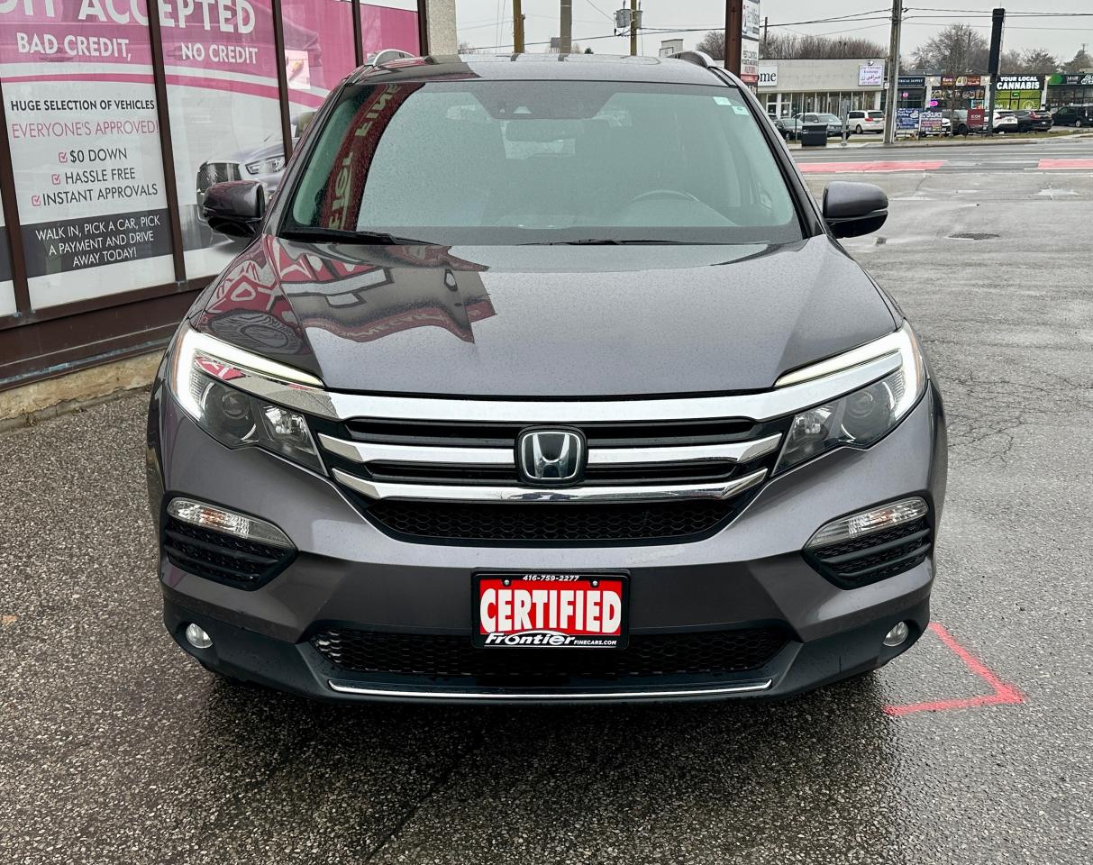 2017 Honda Pilot 4WD 4dr Touring Photo2