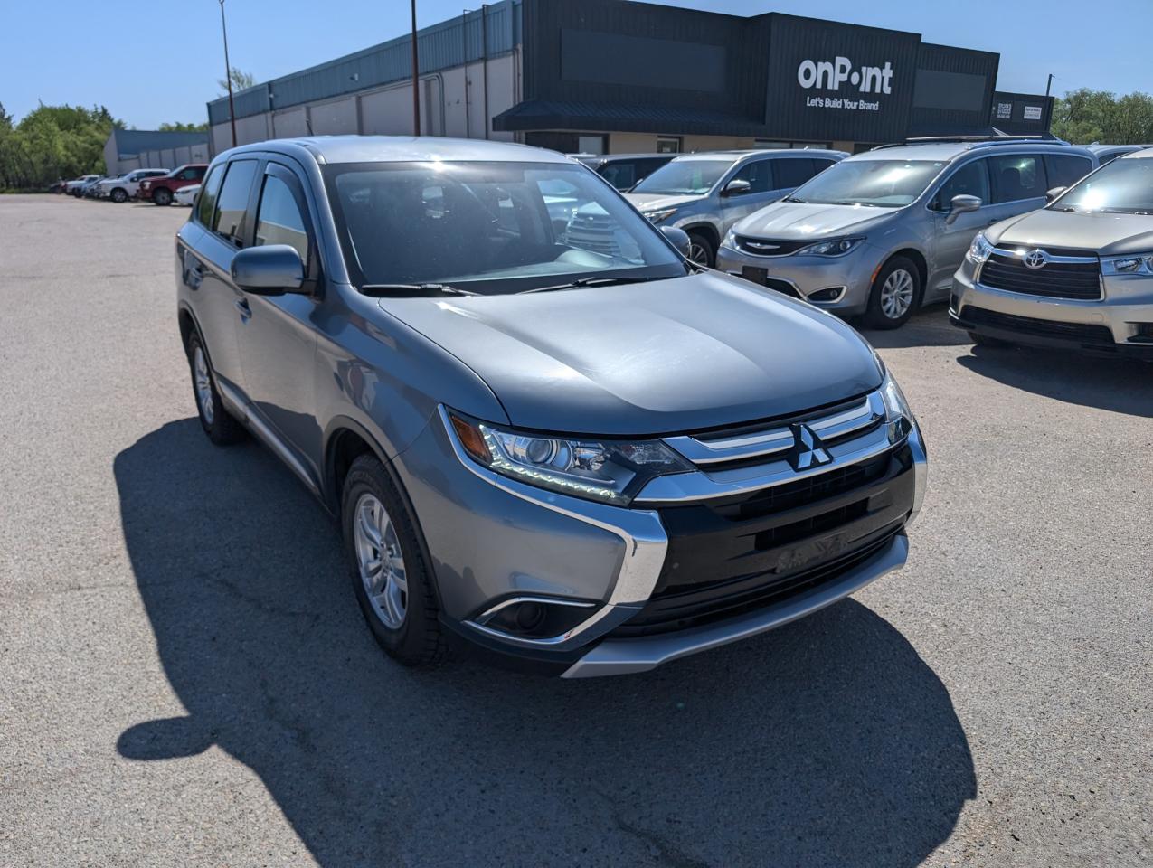 2016 Mitsubishi Outlander ES | Manitoba Owned | Heated Seats - Photo #2