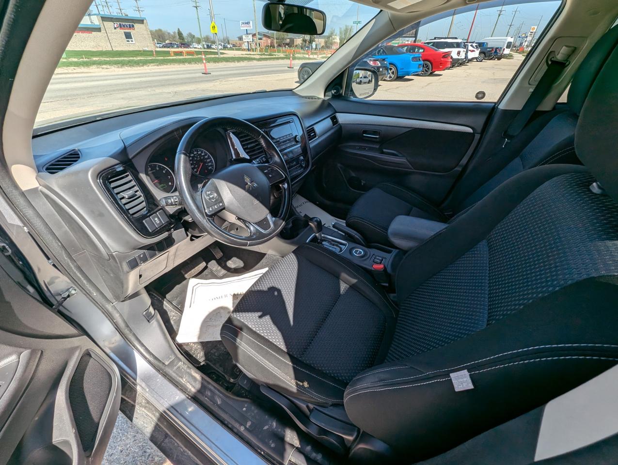 2016 Mitsubishi Outlander ES | Manitoba Owned | Heated Seats - Photo #10