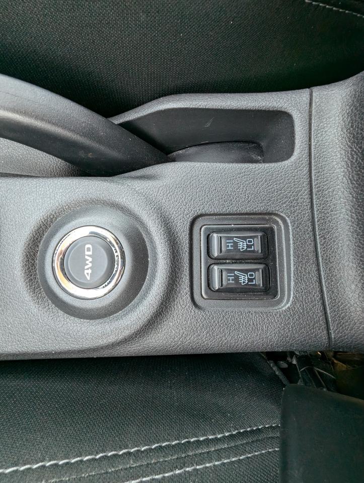 2016 Mitsubishi Outlander ES | Manitoba Owned | Heated Seats - Photo #12