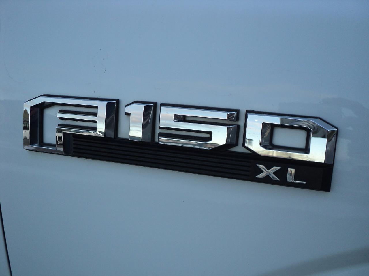 2017 Ford F-150 XL RegCab 2WD 3.5L6cyl 8ftBox - Photo #20
