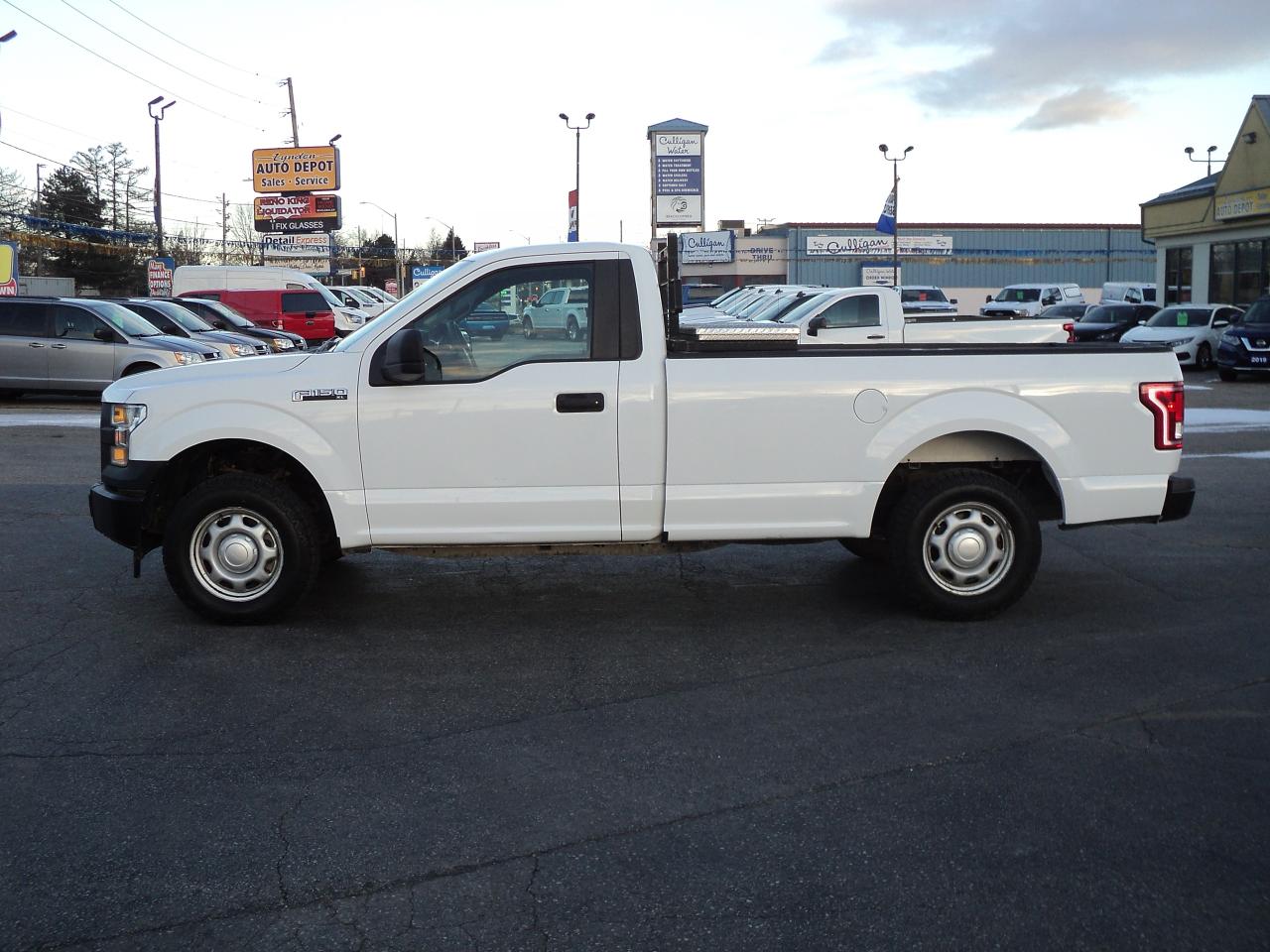 2017 Ford F-150 XL RegCab 2WD 3.5L6cyl 8ftBox - Photo #6