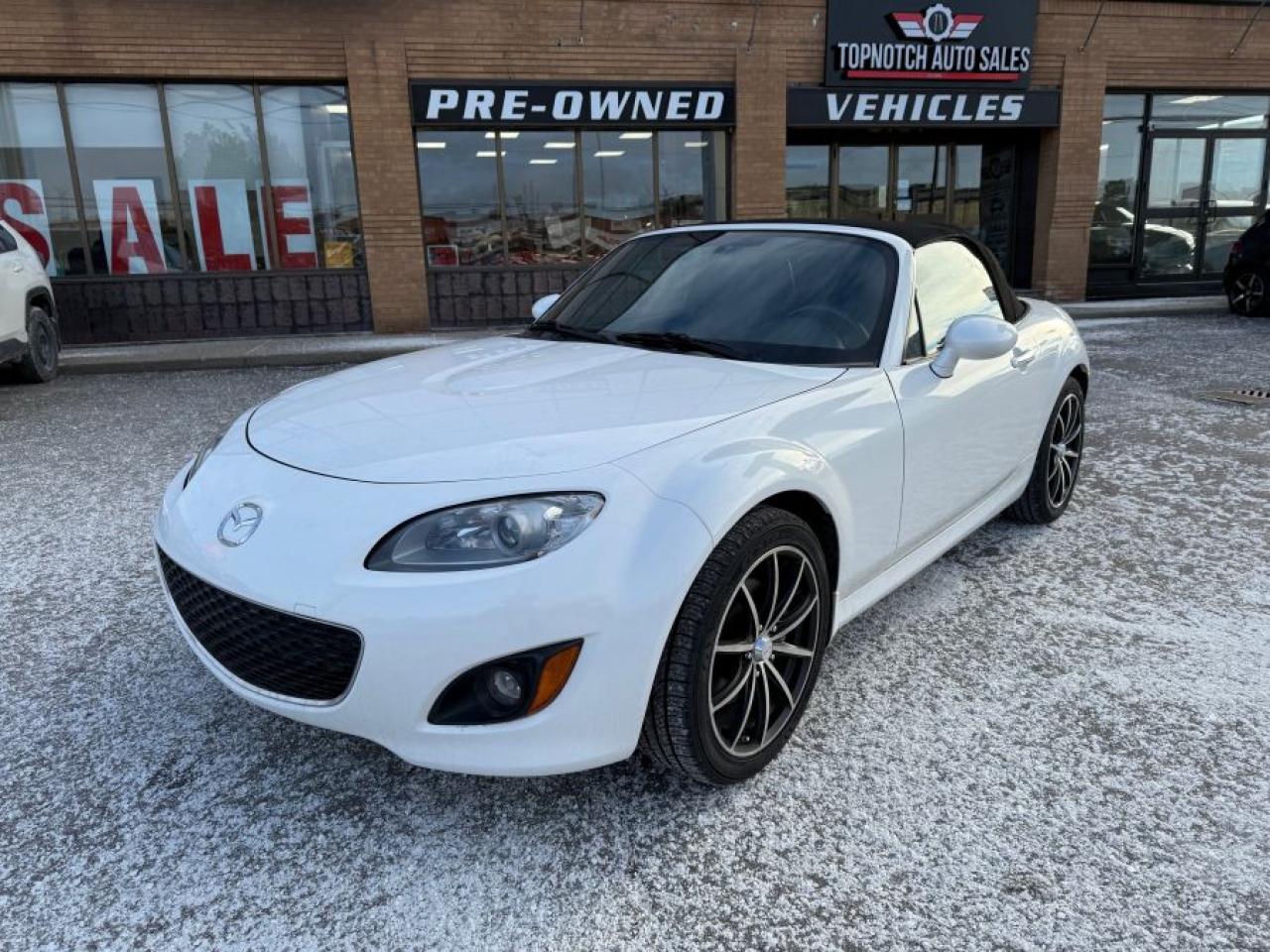 Used 2011 Mazda Miata MX-5 GS TOURING 6-SPEED for sale in North York, ON