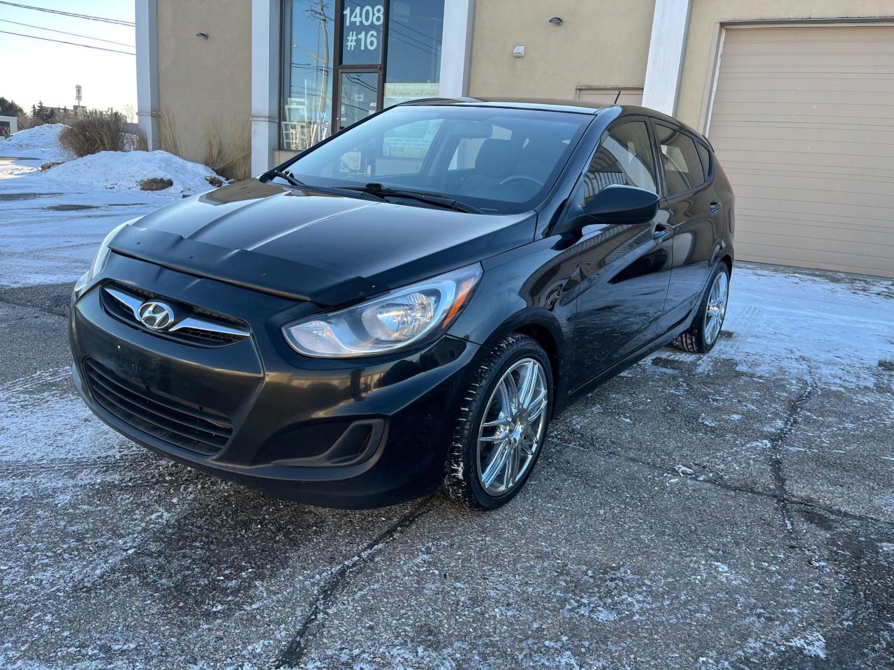 Used 2012 Hyundai Accent 5DR HB MAN GL for sale in Breslau, ON