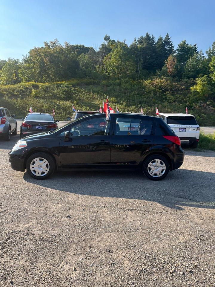 2009 Nissan Versa  - Photo #4