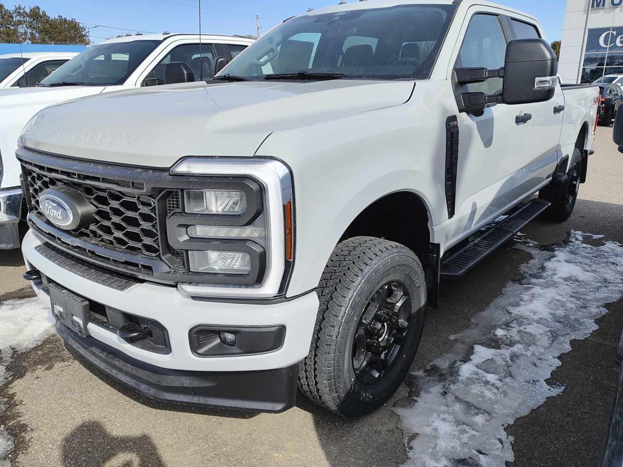 New 2025 Ford F-350 XL for sale in Pembroke, ON