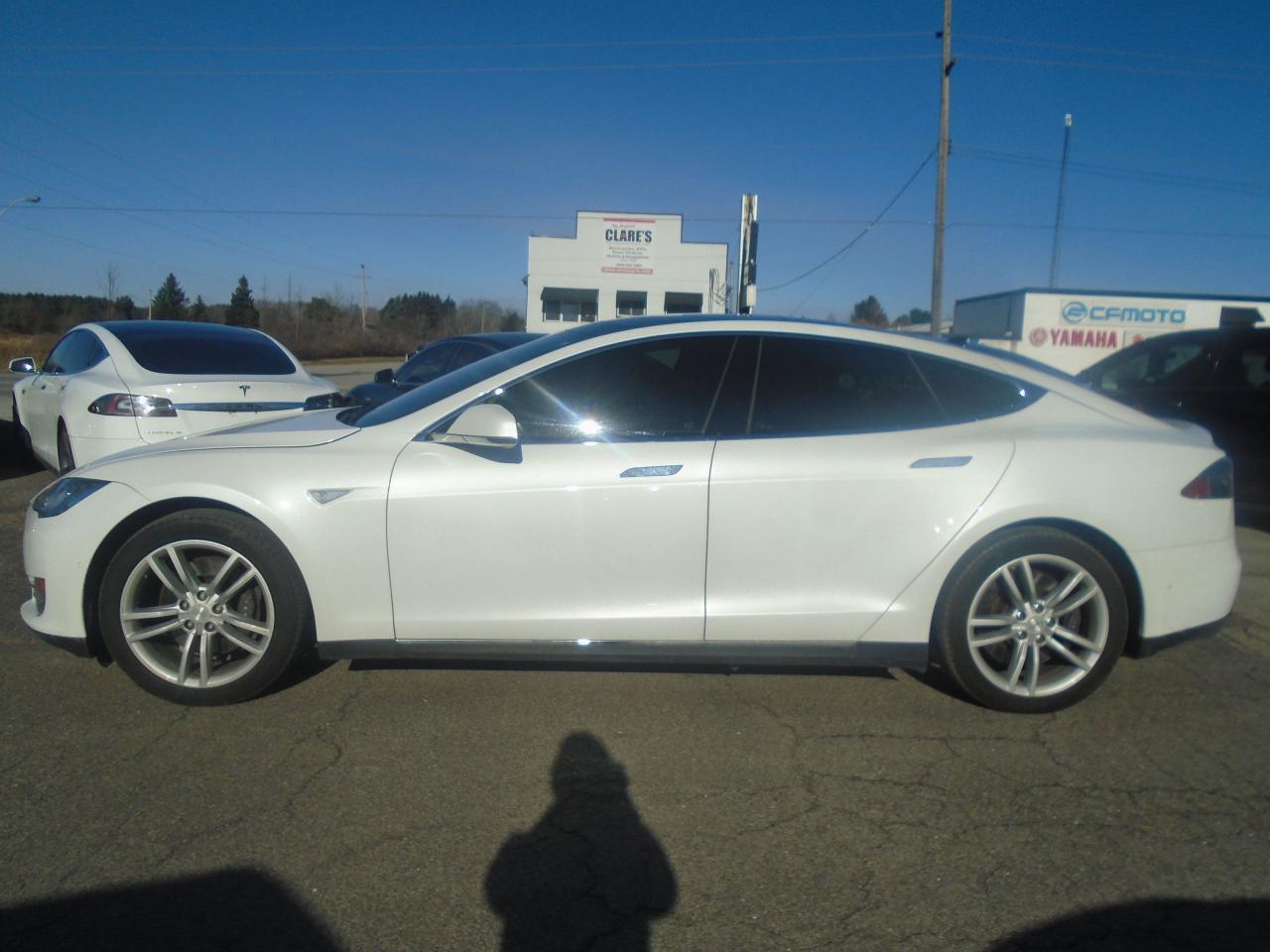 Used 2014 Tesla Model S 4dr Sdn Model S 60 for sale in Fenwick, ON