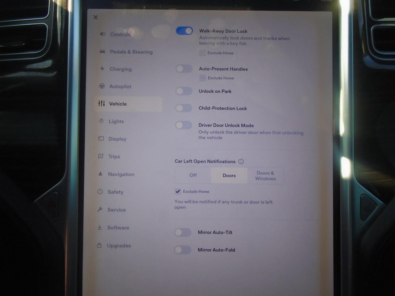 2014 Tesla Model S Model S 60 325KM FULL CHARGE RWD - Photo #21