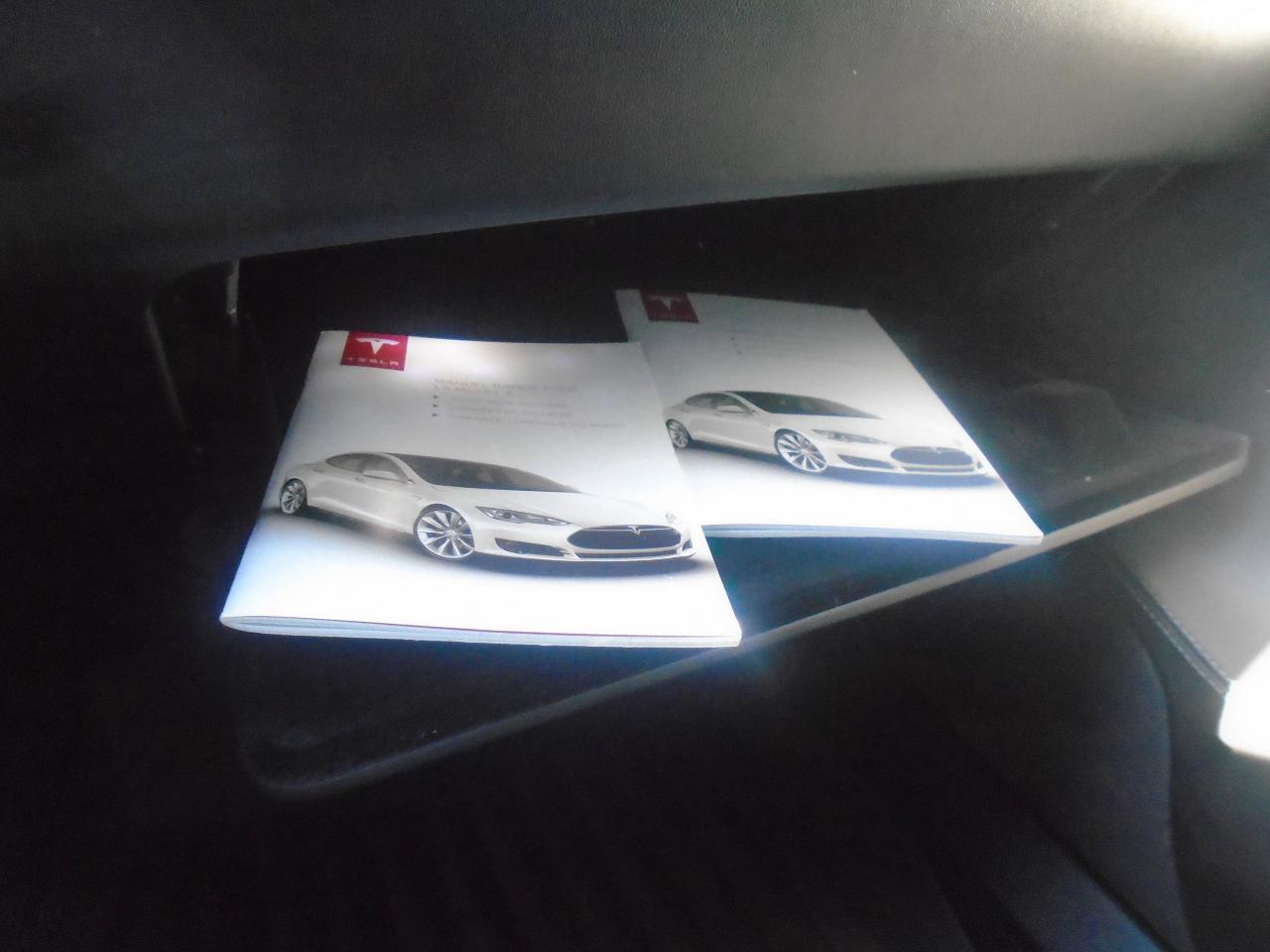 2014 Tesla Model S Model S 60 325KM FULL CHARGE RWD - Photo #28