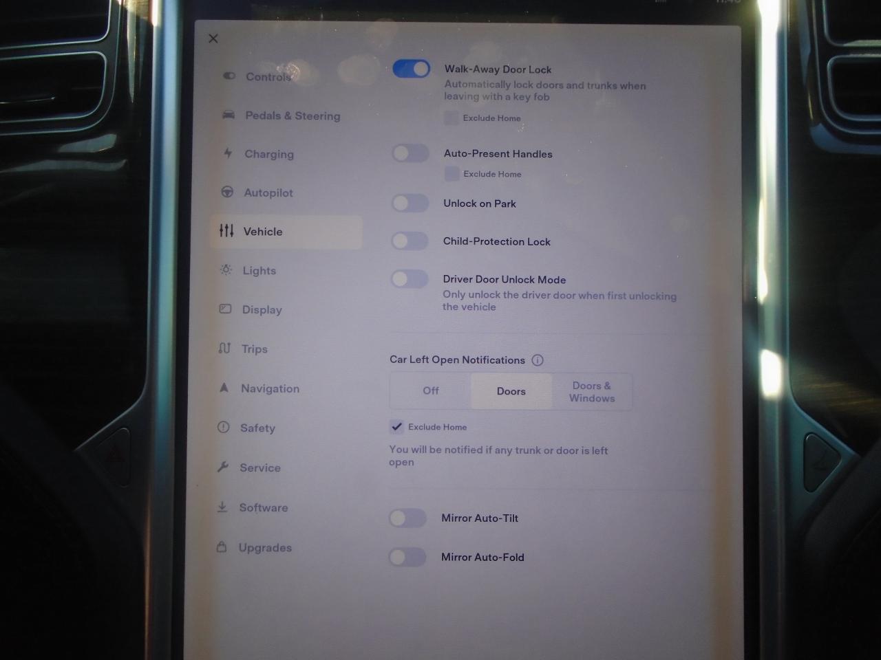 2014 Tesla Model S Model S 60 325KM FULL CHARGE RWD - Photo #21