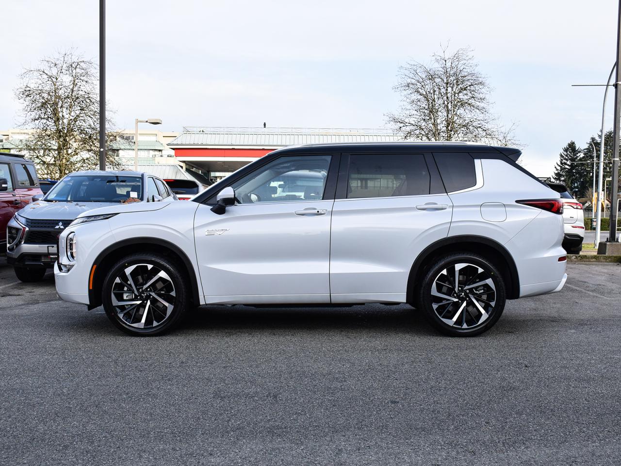 New 2025 Mitsubishi Outlander Phev GT - Annual Demo Clearout, Over $2000 in Savings! for sale in Coquitlam, BC