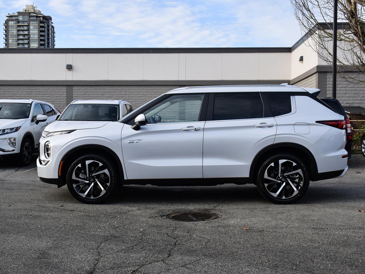 New 2025 Mitsubishi Outlander Phev SEL - Panoramic Sunroof, Power Liftgate, Leather for sale in Coquitlam, BC