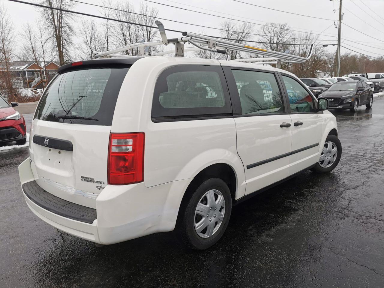 2010 Dodge Grand Caravan CARGO - Photo #5