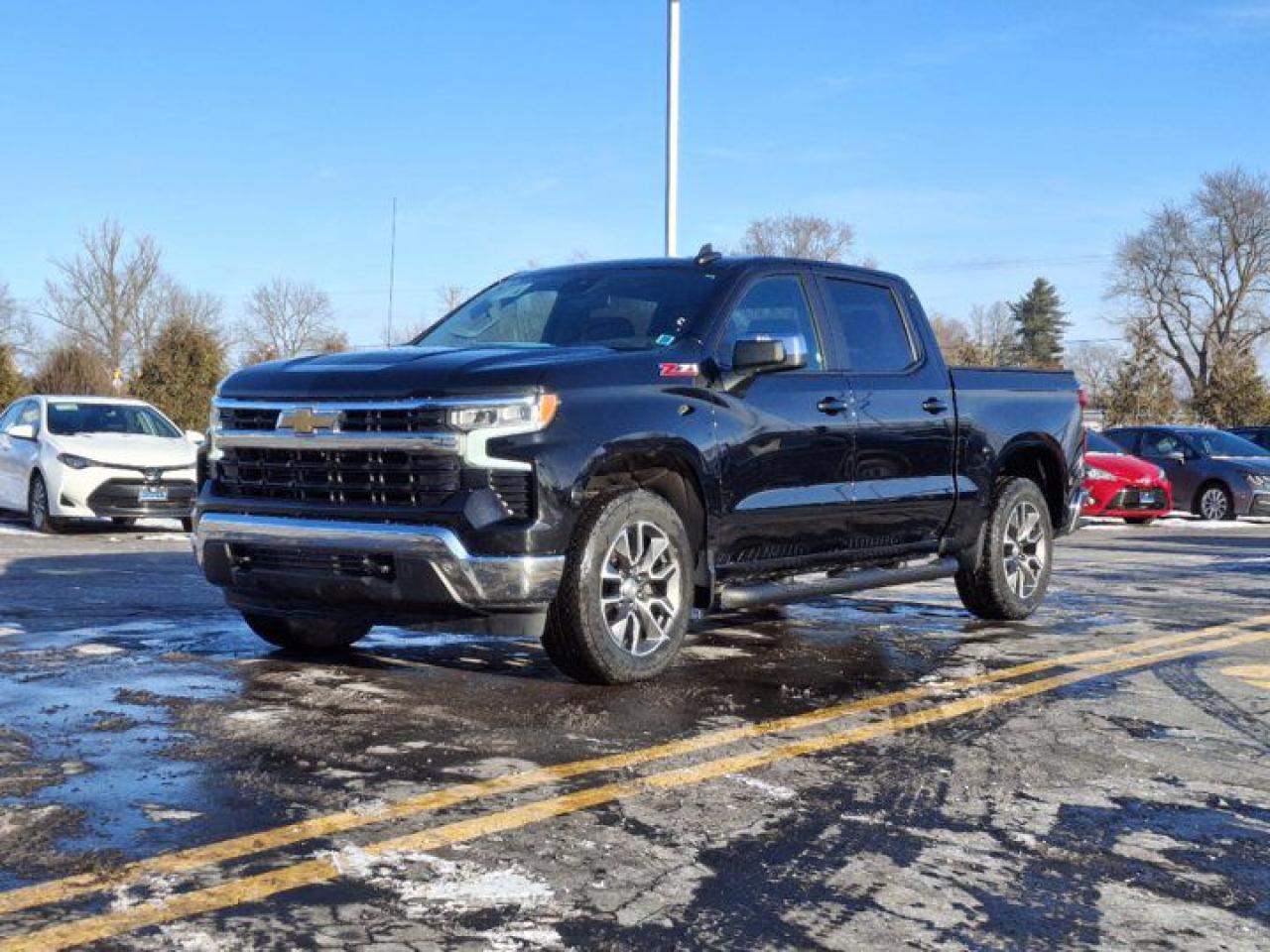 Used 2022 Chevrolet Silverado 1500 LT Crew 4WD | 5.3L | Heated Bucket Seats | Z71 | Power Seat | CarPlay + Android | Rear Camera for sale in Guelph, ON