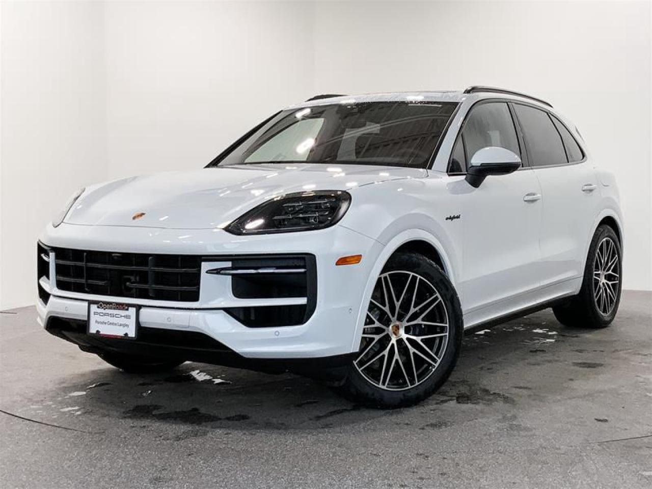 New 2025 Porsche Cayenne e-Hybrid AWD for sale in Langley City, BC