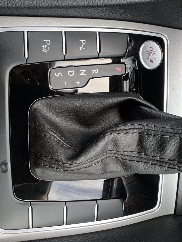 2020 Volkswagen Passat Execline - Photo #31