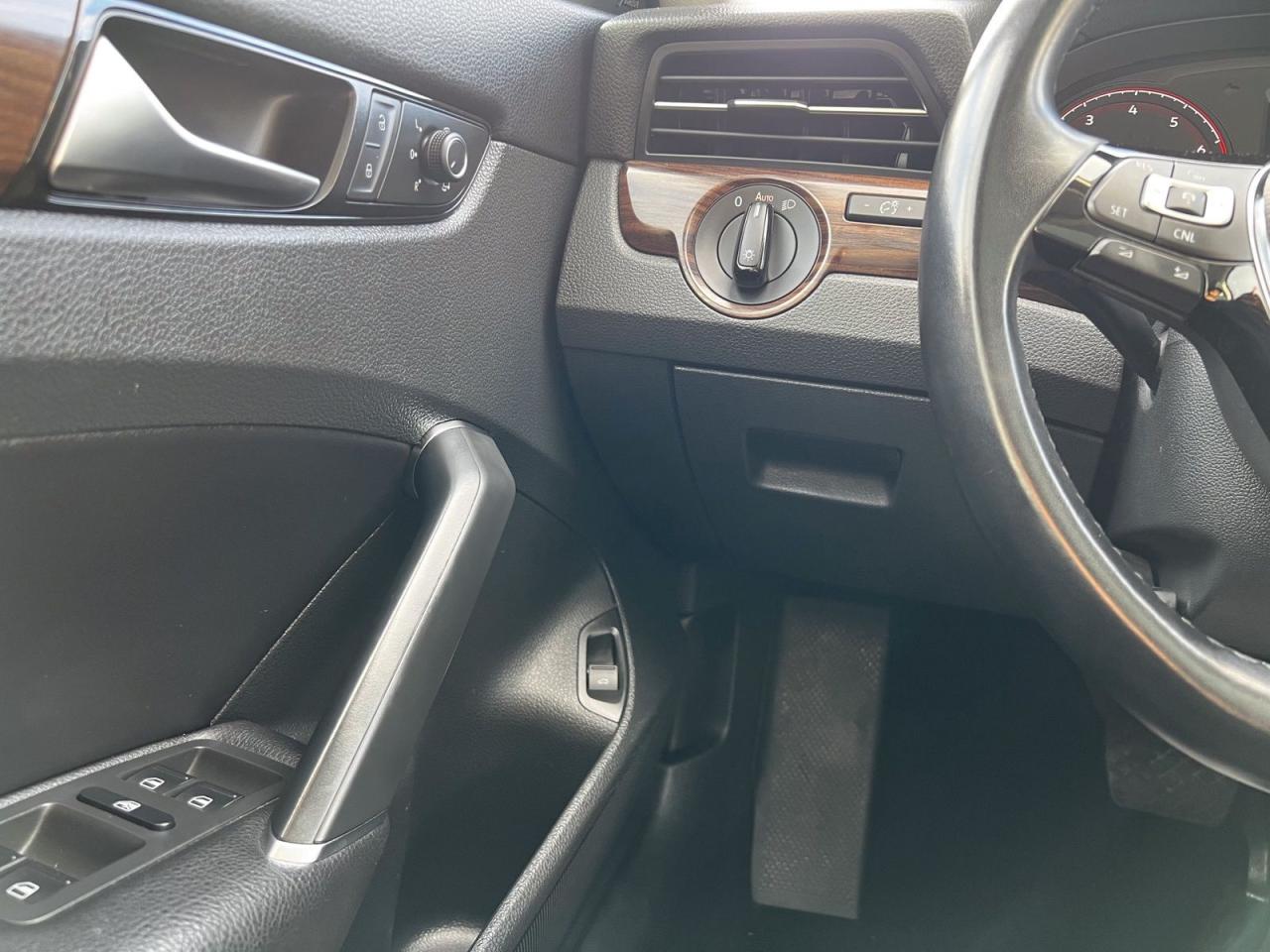 2020 Volkswagen Passat Execline - Photo #17