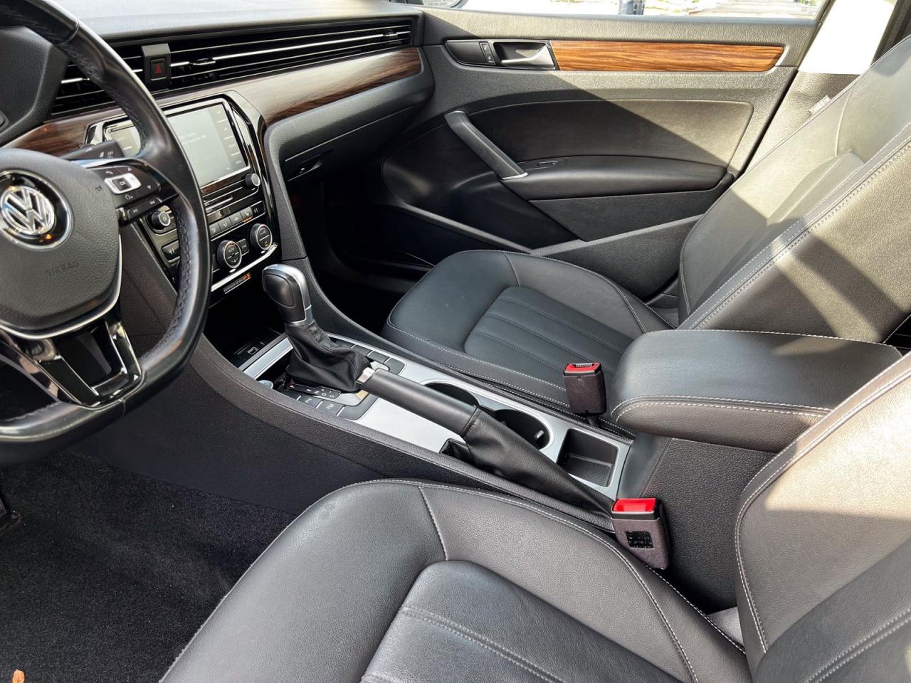 2020 Volkswagen Passat Execline - Photo #21