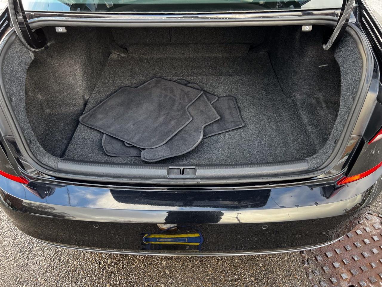 2020 Volkswagen Passat Execline - Photo #26