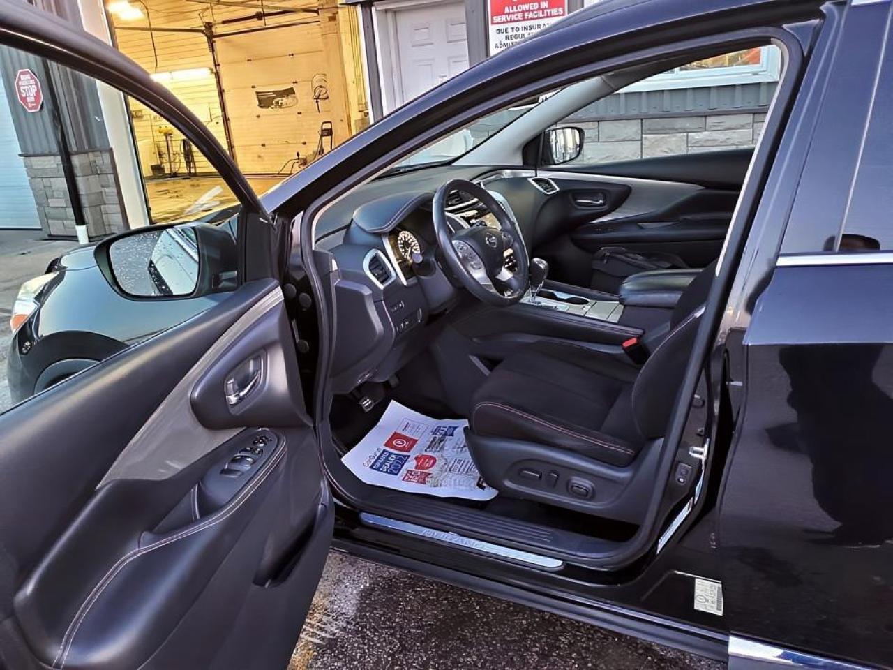 2017 Nissan Murano SV-AWD-NAVIGATION-SUNROOF-REMOTE START-HEATED SEAT Photo