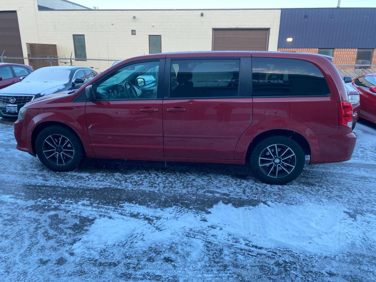 Used 2013 Dodge Grand Caravan SXT for sale in Waterloo, ON