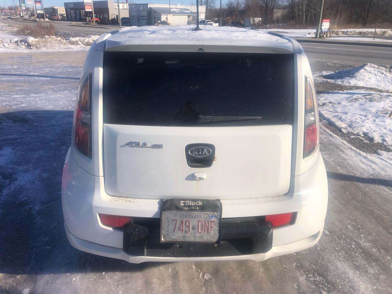 Used 2011 Kia Soul 4U for sale in Smiths Falls, ON