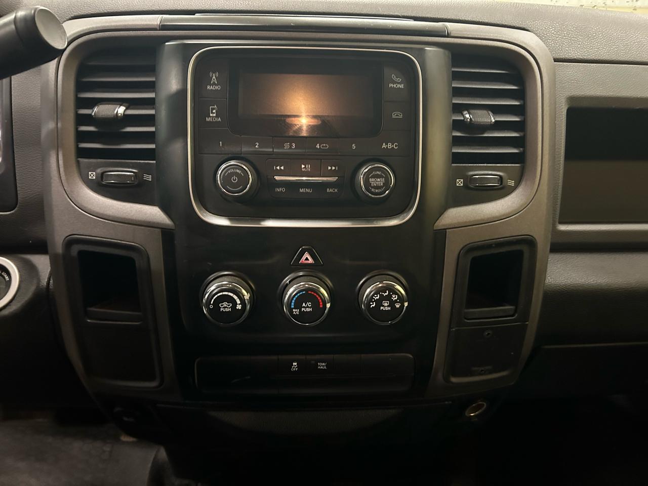 2017 RAM 1500 TRADESMAN - Photo #12