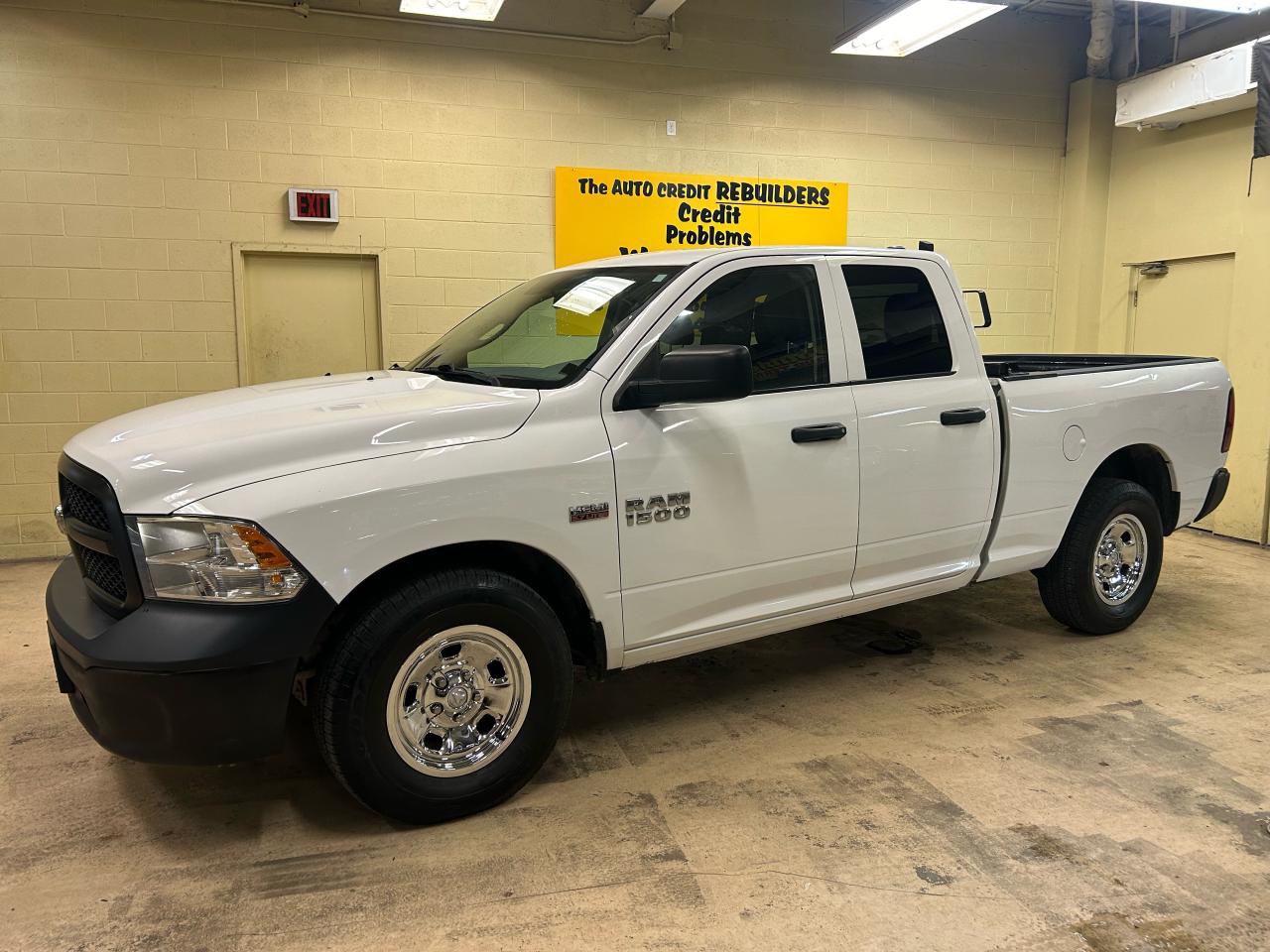 2017 RAM 1500 TRADESMAN - Photo #4
