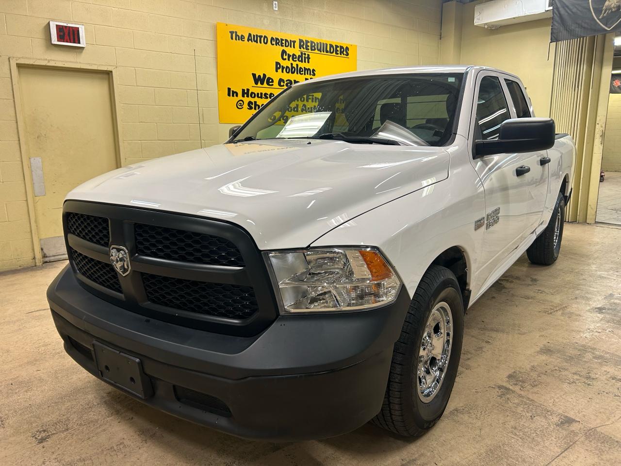 2017 RAM 1500 TRADESMAN - Photo #3