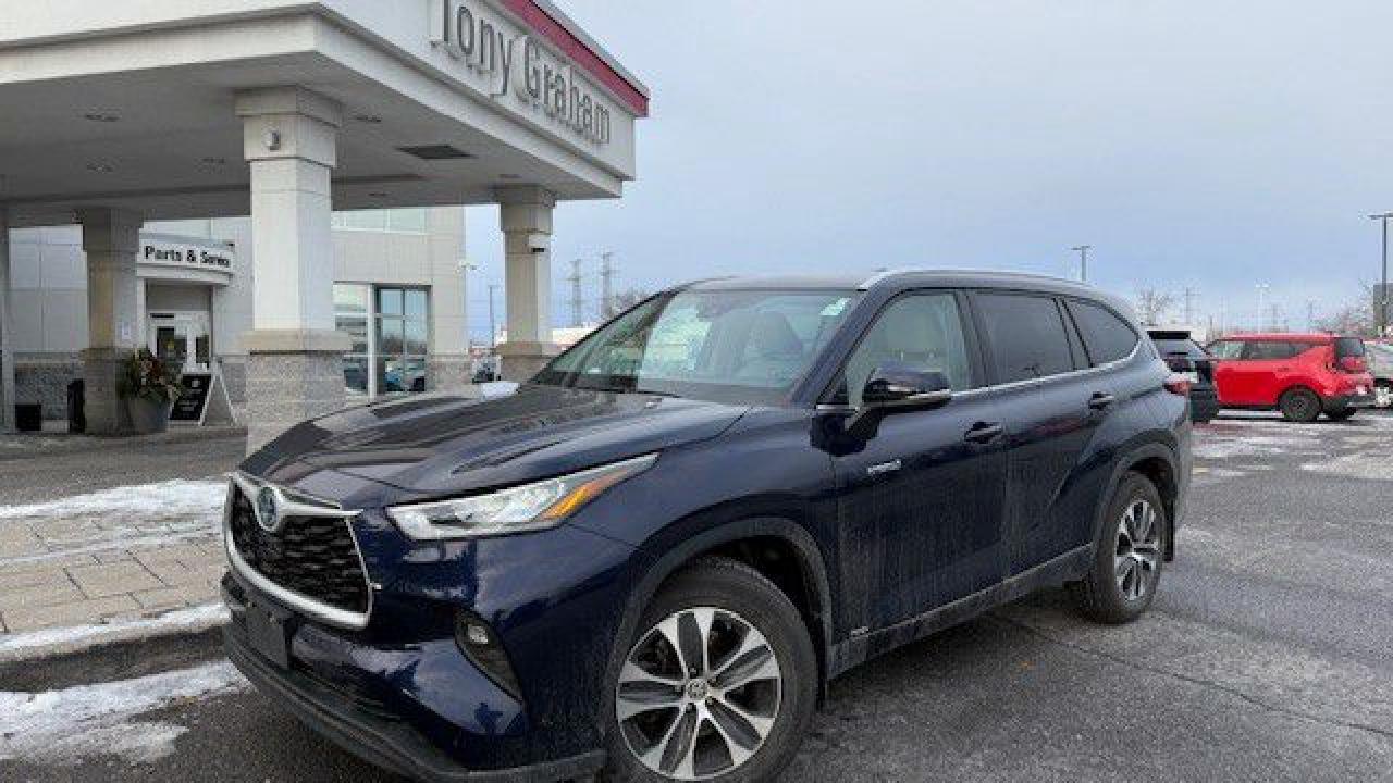 Used 2021 Toyota Highlander HYBRID XLE for sale in Ottawa, ON